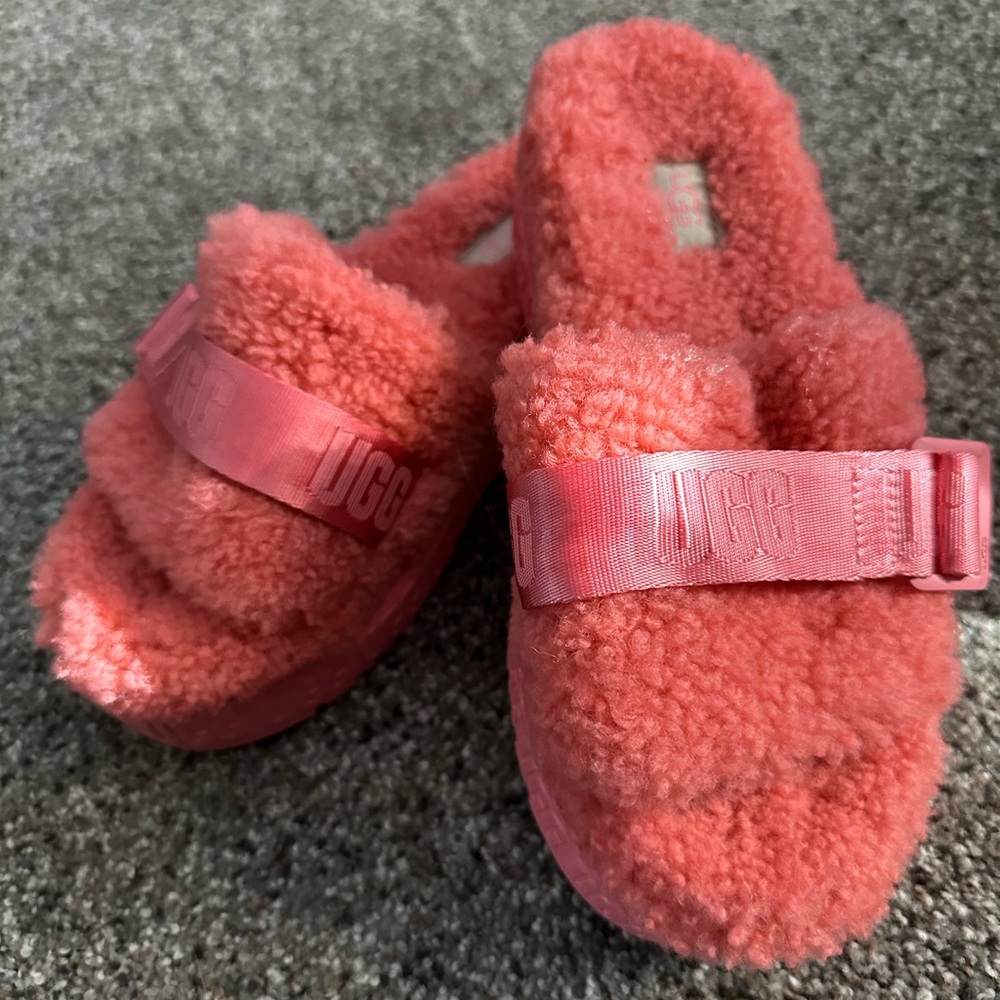 Brand new UGG size fluffita slide. Pink.